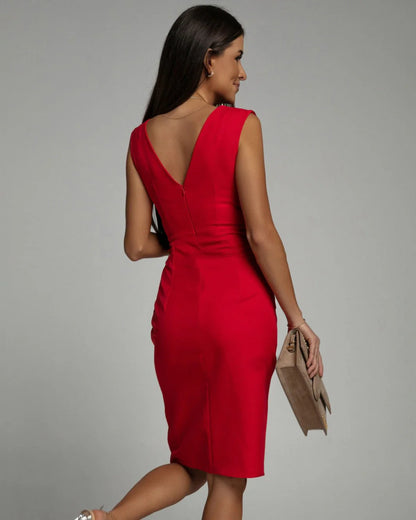 NOA | Vestido fluido con escote elegante y ligera caída