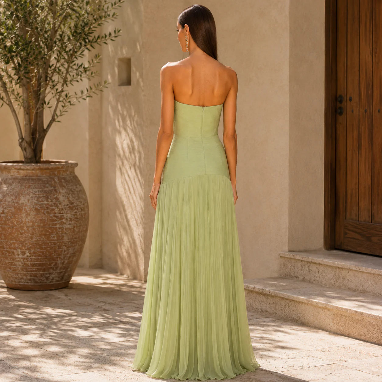 DENA | Vestido largo plisado con escote palabra de honor y caída elegante