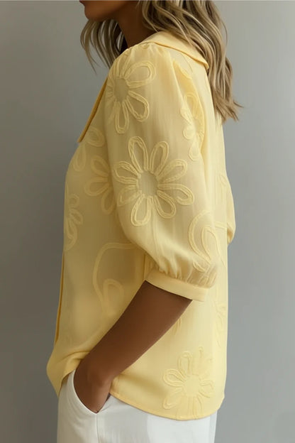 FIONA | Blusa fluida con acabado delicado