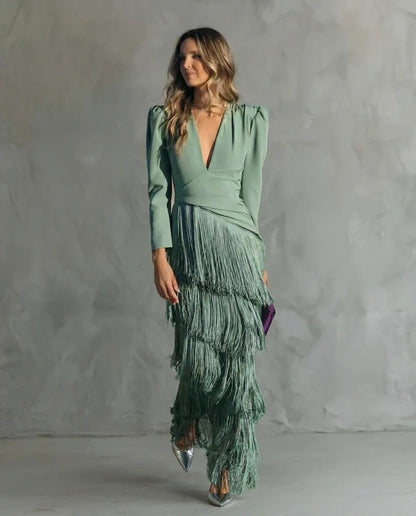 NÉRIA | Vestido Elegante con Mangas de Flecos