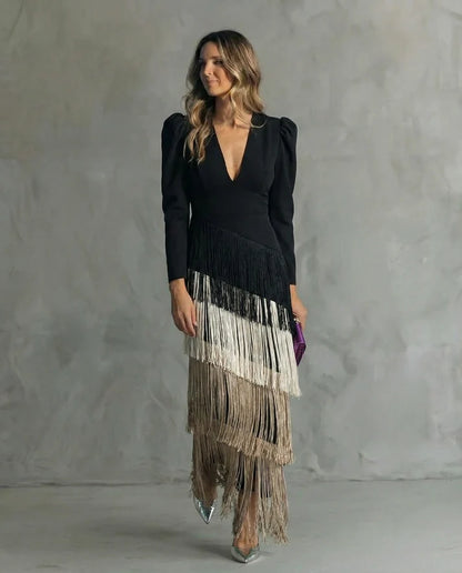 NÉRIA | Vestido Elegante con Mangas de Flecos