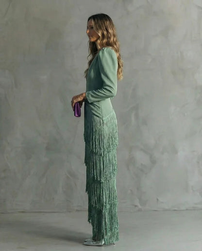 NÉRIA | Vestido Elegante con Mangas de Flecos